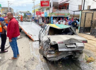 El Centro de Operaciones de Emergencias (COE) de República Dominicana confirmó hoy el deceso de 21 personas, de estos siete extranjeros, a causa del disturbio tropical que afectó con intensas lluvias a casi todo el territorio nacional.