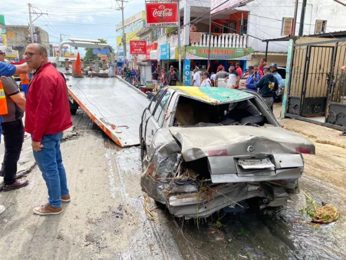 El Centro de Operaciones de Emergencias (COE) de República Dominicana confirmó hoy el deceso de 21 personas, de estos siete extranjeros, a causa del disturbio tropical que afectó con intensas lluvias a casi todo el territorio nacional.
