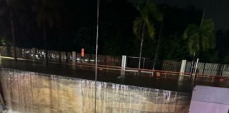 Los organismos de socorro extrajeron pasadas las 10:15 de la noche, otros cuatro cuerpos de entre los escombros dejados por el colapso de una pared en el desnivel de la avenida 27 de Febrero con Máximo Gómez.