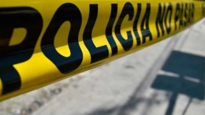 Dos muertos y al menos cinco heridos dejó una balacera entre supuestas bandas de los sectores La Ciénaga y Guachupita, en el Distrito Nacional.