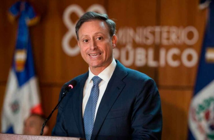 Jean Alain dice le habrían retirado visa americana por datos que ofreció la PGR