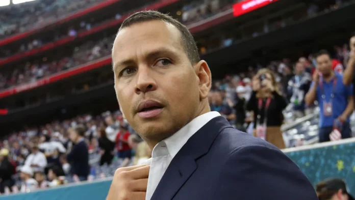 El exjugador dominicano de Grandes Ligas, Alex Rodríguez y Marc Lore tienen la posibilidad de ejercer su opción para adquirir la mayor cantidad de acciones de los Minnesota Timberwolves de la NBA y el Minnesota Lynx de la WNBA, según un reporte de Adrian Wojnarowski de ESPN.