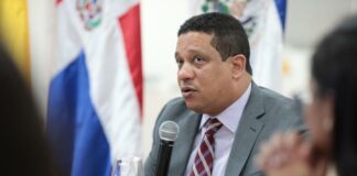 El Director de Compras y Contrataciones Públicas, Carlos Pimentel, aseguró que son infundadas acusaciones de supuestas irregularidades en procesos de compras de la Oficina Gubernamental de Tecnologías de la Información y Comunicación (OGTIC).