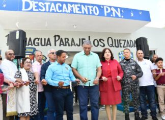 El Ministerio de Interior y Policía entregó un destacamento en la sección Los Quezada, Bonagua, La Vega, construido en colaboración entre las autoridades y un grupo de empresarios locales. Igual fue ofrecido un agasajo navideño a dirigentes comunitarios de la provincia.