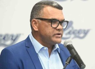 El caso que se le sigue al jugador Wander Franco, de Tampa Bay, por presuntas relaciones con menores de edad tomó un nuevo giro ayer, cuando se involucró al gerente general de los Tigres del Licey, Audo Vicente.