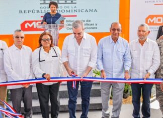 Presidente Abinader inaugura avenida Freddy Beras Goico en Sto Dgo Este El presidente Luis Abinader junto al ministro Obras Públicas Deligne Ascención dejó inaugurada y este sábado la avenida Freddy Beras Goico , antigua Hípica, en el municipio Santo Domingo Este, la cual fue ampliada y reacondicionada por el Gobierno con inversión de RD$700 millones de pesos.