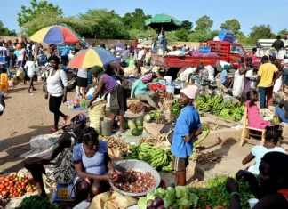 Sin la presencia de compradores y vendedores haitianos, por el cierre de la frontera, el Mercado Fronterizo de Dajabón estará abierto para el intercambio comercial a partir de este lunes 11 de diciembre.