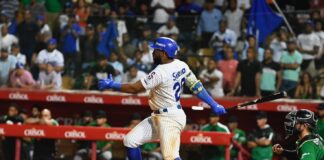 Los Tigres del Licey blanquearon 1-0 a los Toros del Este para barrerlos en la doble cartelera y de paso lograr su clasificación al round robin y eliminar las esperanzas de las Águilas Cibaeñas a pesar de haber vencido a las Estrellas Orientales.