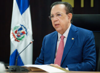 Faltando pocas semanas para que concluya el 2023, el gobernador del Banco Central de la República Dominicana, Héctor Valdez Albizu, proyectó una cifra basada en resultados concretos sobre cuánto crecerá (o creció) la economía local en el año: en torno al 2.5 %.