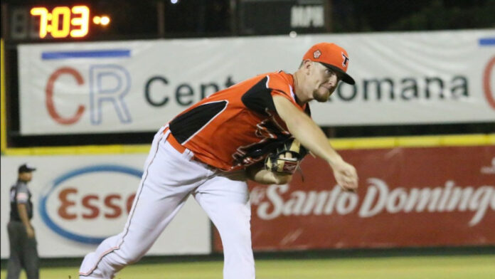 Buscando solidificar su staff de lanzadores y volver a un puesto clasificatorio, los Toros del Este anunciaron el regreso del lanzador Tyler Eppler, quien vestirá la chaqueta naranja por tercera vez en su carrera.