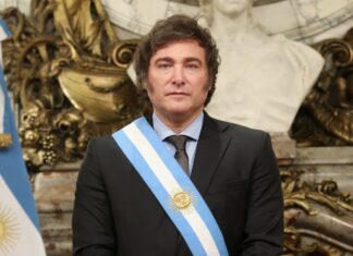 Cientos protestan en Buenos Aires contra el ‘megadecreto’ de Milei