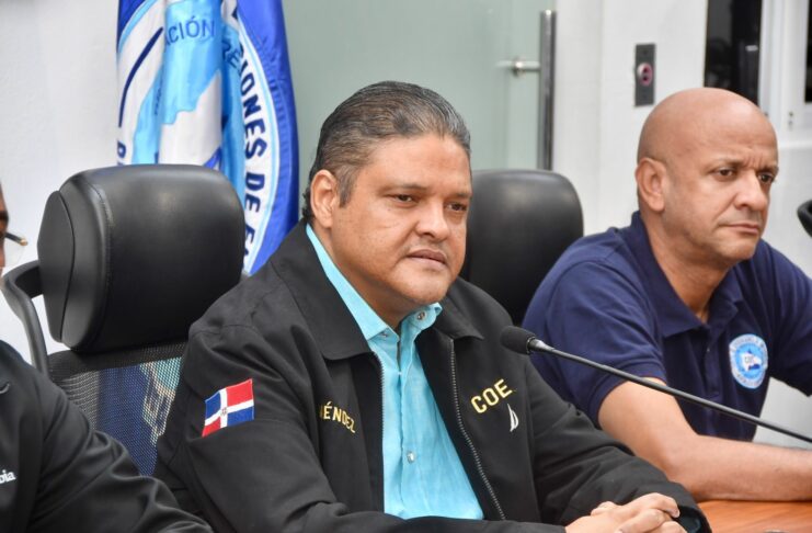 COE enviará expediente menores intoxicados con alcohol a PGR El Centro de Operaciones de Emergencia recopila los datos de los menores de edad intoxicados con la ingesta de alcohol durante Navidad y Nochebuena, y lo mismo hará con las eventuales intoxicaciones que pudieran darse durante el feriado de Año Nuevo, para proceder por ante la Procuraduría Especializada de Niños, Niñas y Adolescentes.