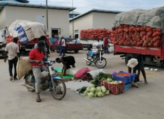 Pese a que una turba rompió el jueves el portón en el puente de la localidad haitiana de Juana Méndez que da acceso a la República Dominicana por el paso fronterizo de Dajabón, haitianos se han negado a participar este viernes en el intercambio comercial con dominicanos, en rechazo al proceso de registro de datos biométrico.