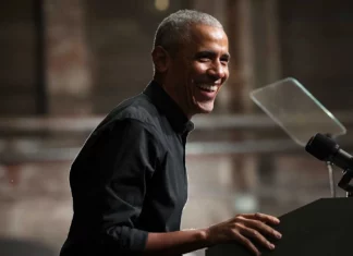 “TQG” de Shakira y Karol G encabeza canciones preferidas de Obama en 2023 Las artistas colombianas Shakira y Karol G encabezan la lista de las canciones preferidas del 2023 del ex presidente estadounidense, Barack Obama, con su canción “TQG“.