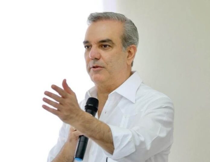 El presidente Luis Abinader dijo estar de acuerdo con hacer una tregua de las actividades proselitistas durante los últimos días que restan al año 2023.