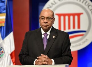 Milton Ray Guevara saluda elección de jueces por el CNM El magistrado presidente del Tribunal Constitucional, Milton Ray Guevara, saludó la elección realizada por el Consejo Nacional de la Magistratura, de los nuevos integrantes del Tribunal Constitucional.