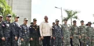 El Director de la Policía Nacional, Mayor General Ramón Antonio Guzmán Peralta, durante el lanzamiento del operativo preventivo “Navidad para servir y proteger”, aseguró que durante las festividades de fin de año los dominicanos viviran las navidades “más seguras” que tendrá en el país.