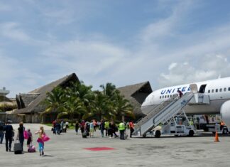 Arrestan a dominico-español en aeropuerto con ocho kilos de ketamina Ocho kilos de ketamina fue ocupado en un operativo de supervisión realizado en el Aeropuerto Internacional de Punta Cana, provincia La Altagracia, por agentes de la Dirección Nacional de Control de Drogas (DNCD), apoyados por miembros del Cuerpo Especializado de Seguridad Aeroportuaria y coordinados por el Ministerio Público.
