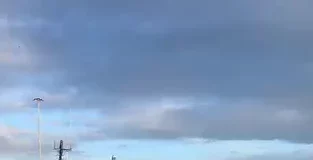 Una pequeña embarcación de carga que había salido desde Puerto Plata se hundió en alta mar.