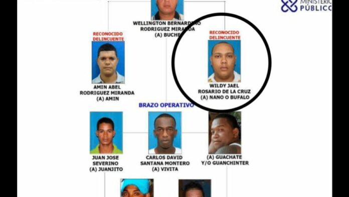 La Policía Nacional informó la mañana de este jueves que ultimó durante un enfrentamiento a Wildy Jael Rosario De La Cruz, alias Búfalo, mientras transitaba por el paraje El Naranjal, en la autopista de Samaná.