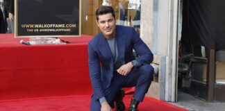 Zac Efron recibió una estrella en el Paseo de la Fama de Hollywood en una ceremonia en la que honró la memoria del actor Matthew Perry, fallecido el pasado 28 de octubre.
