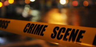 En un operativo de búsqueda y captura de los responsables de la muerte del raso de la Policía Nacional, Michael Almarante Zamora, de 27 años, ocurrido en la avenida Charles de Gaulle, en Santo Domingo Este, un presunto delincuente murió y otro resultó herido tras enfrentar a los agentes policiales adscritos a la Dirección Central de Investigación (DICRIM), quienes les daban seguimiento con fines de apresarlos, por el hecho ocurrido en el ensanche Isabelita, de esa demarcación.