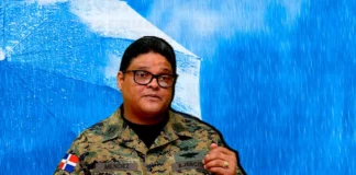Debido a las lluvias y desbordamiento de ríos, arroyos y cañadas, así como por posibles deslizamientos de tierra, el Centro de Operaciones de Emergencia (COE) ubica 25 provincias en alerta, 4 en roja, 13 en amarilla y 8 en verde, mientras cientos de viviendas ya fueron inundadas en barrios como La Ciénaga, Distrito Nacional, por crecida de la cañada Bonavide.