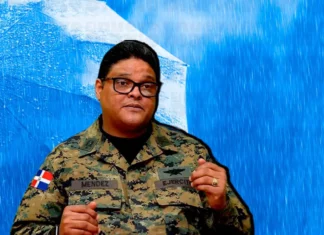Cientos de viviendas inundadas por crecida de ríos, arroyos y cañadas Debido a las lluvias y desbordamiento de ríos, arroyos y cañadas, así como por posibles deslizamientos de tierra, el Centro de Operaciones de Emergencia (COE) ubica 25 provincias en alerta, 4 en roja, 13 en amarilla y 8 en verde, mientras cientos de viviendas ya fueron inundadas en barrios como La Ciénaga, Distrito Nacional, por crecida de la cañada Bonavide.