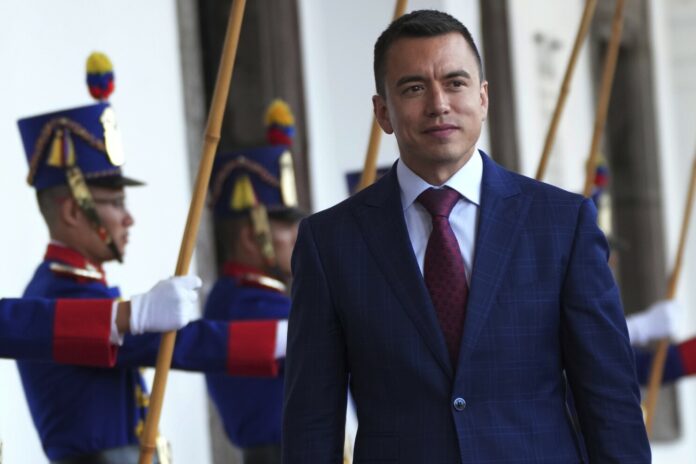 Presidente de Ecuador recibe amenazas de muerte El presidente de Ecuador, Daniel Noboa, dijo ayer en su intervención ante el Consejo de Seguridad de las Naciones Unidas en Nueva York que tanto él como miembros de su gabinete ministerial han recibido amenazas de muerte en los últimos meses, en medio de un incremento sin precedentes de la violencia en la nación andina.