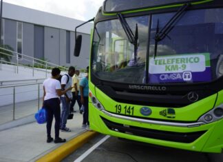 La OMSA será gratis el día de Año Nuevo y variará horario de servicio La Operadora Metropolitana de Servicios de Autobuses (OMSA) informó que estará ofreciendo servicio de transporte gratis durante el feriado de Año Nuevo en la mayoría de sus corredores, exceptuando los que pertenecen al Sistema Integrado de Transporte, corredor Teleférico- Huacalito y Teleférico- Km. 9 de la Duarte, y los que cobran con pago electrónico, corredor Ciudad Juan Bosch y Lincoln.