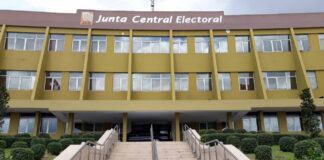 Las juntas electorales rechazaron, por «no ajustarse a la Constitución y las leyes», un total de 1,396 candidaturas a cargos de elección popular propuestas por los partidos para competir en las elecciones municipales del 18 de febrero del año 2024.