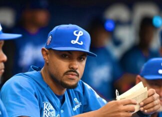 Los Tigres del Licey obtuvieron su primera blanqueada del Round Robin al vencer dos por cero a las Estrellas Orientales este viernes en el Estadio Quisqueya Juan Marichal.
