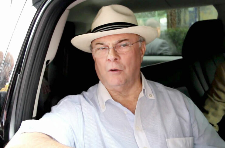 Hipólito Mejía no viajará a Venezuela con Edmundo González El expresidente de la República, Hipólito Mejía, llamó «mediocres» a la oposición por las críticas que han lanzado al Gobierno tras la escogencia de los nuevos jueces del Tribunal Constitucional.