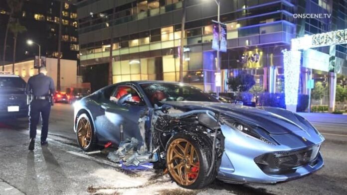 quedó el Ferrari de Michael B. Jordan luego de estrellarse contra un Kia