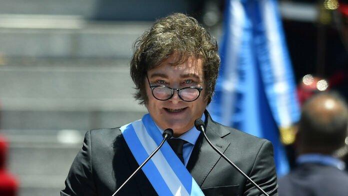 "Confío en el plan": Milei tras las protestas contra el duro ajuste en Argentina