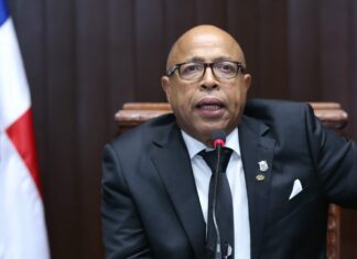 Alfredo Pacheco y Tobías Crespo protagonizan discusión en el hemiciclo