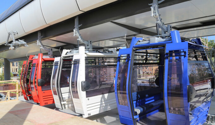 Horario especial del Metro y Teleférico de Santo Domingo por las fiestas de fin de año El Metro y Teleférico de Santo Domingo tendrán un horario especial durante las fiestas de fin de año con el objetivo de facilitar la movilidad de los dominicanos durante estas fechas festivas.