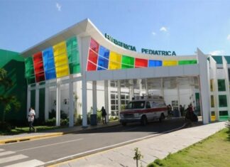 Al menos 22 casos de dengue fueron reportados este viernes en el Hospital Regional Infantil Doctor Arturo Grullón en la provincia de Santiago.
