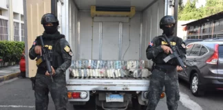 La Dirección Nacional de Control de Drogas (DNCD) informó que confiscaron 114 paquetes presumiblemente cocaína, en medio de labores de inspección realizadas en el Aeropuerto Internacional de Punta Cana, provincia La Altagracia.