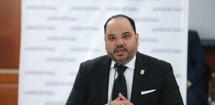 El Defensor del Pueblo, órgano encargado de velar por los derechos y la buena administración, advirtió en el mes de octubre del 2023 al Congreso Nacional sobre las vulneraciones del proyecto, hoy ley 1-24 de la Dirección Nacional de Investigaciones.