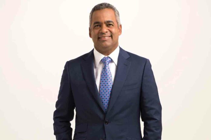 El ministro de la presidencia, Joel Santos, informó este lunes que en el periodo 2022-2023 se redujeron los homicidios, robos y el microtráfico en el país.