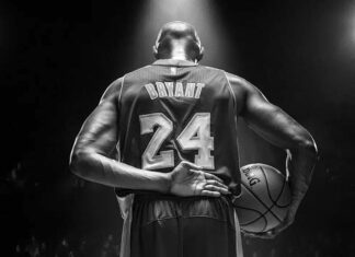 Cuatro años de la muerte de Kobe Bryant: inolvidable por siempre Hace cuatro años, el baloncesto perdía a uno de los mejores jugadores que jamás haya tenido este deporte. El 26 de enero de 2020, Kobe Bryant fallecía a los 41 años en un accidente de helicóptero cuando se dirigía a un partido de su hija Gianna, de 13, y sus amigas. Murieron ellos dos y las otras siete personas que viajaban en la aeronave, incluido el piloto, sobre el que recayó la responsabilidad del siniestro después de las investigaciones realizadas.
