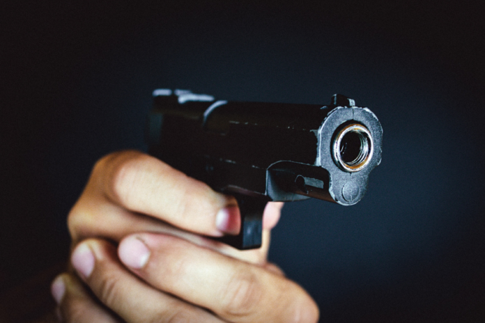 El Ministerio de Interior y Policía del 15 de enero al 15 de abril otorgará una gracia a quienes porten y tengan armas de fuego registradas, para renovar sus licencias.