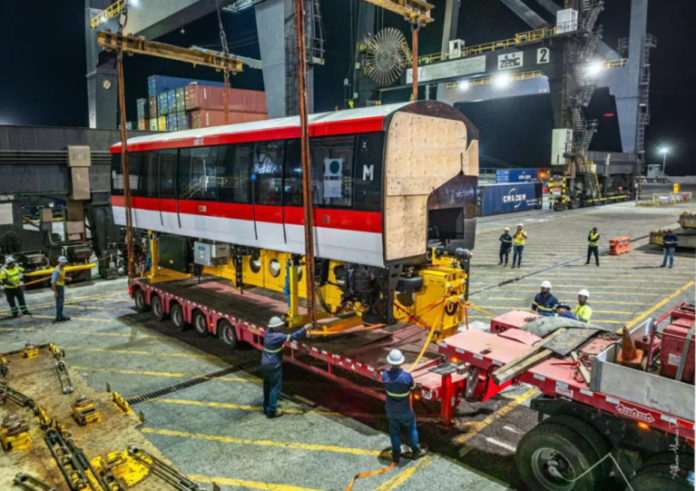 Llegó a República Dominicana el primer tren del Monorriel de Santiago, una obra de vital importancia para el sistema de transporte público colectivo en la ciudad.