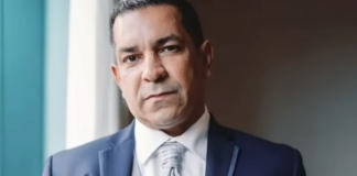 Será este sábado cuando la Oficina de Atención Permanente del distrito Nacional conozca la medida de coerción contra Emmanuel Rivera Ledesma y otros seis individuos integrantes de una supuesta red acusada de estafar con millones más de 700 millones de pesos a más de 300 personas a las que ofertaban viviendas en supuestos proyectos inmobiliarios.