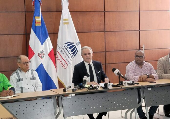 Emplazan a Falconbridge a pagar sueldo 13 en una semana calendario