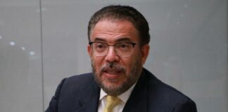 PRM anuncia candidatura de Guillermo Moreno a senador por el Distrito Nacional El Partido Revolucionario Moderno (PRM), anunció oficialmente a Guillermo Moreno como su candidato a senador por el Distrito Nacional. Moreno no estuvo presente en el acto, Fidelio Despradel y el diputado Pedro Martínez, estuvieron en su representación, asegurando que el partido Alianza País también apoyará la candidatura a la reelección de Luis Abinader.