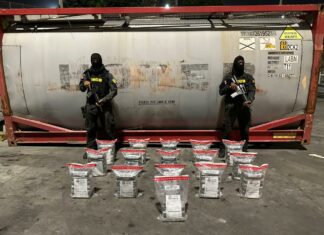 Incautan en interior de isotanque 93 paquetes de presunta cocaína en Caucedo