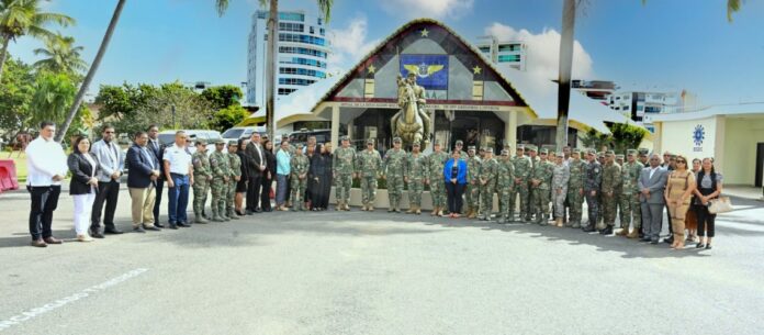 La Escuela de Graduados de Altos Estudios Estratégicos (EGAEE), de la Universidad Nacional para la Defensa (UNADE), dependencia de educación y formación del Ministerio de Defensa (MIDE), inició el 1er. Diplomado en Comunicación estratégica para la Defensa y Seguridad Nacional, que tiene como objetivo dotar a civiles y militares de herramientas para las competencias y habilidades en esas áreas del conocimiento.