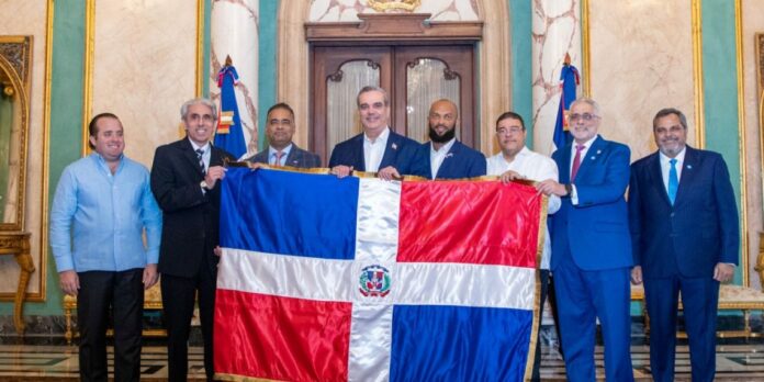 Abinader entregará hoy la bandera al Licey, equipo que representará a RD en Serie del Caribe El presidente Luis Abinader entregará este martes en el Palacio Nacional a los bicampeones nacionales, Tigres del Licey la bandera oficial para representar al país en la Serie del Caribe 2024.